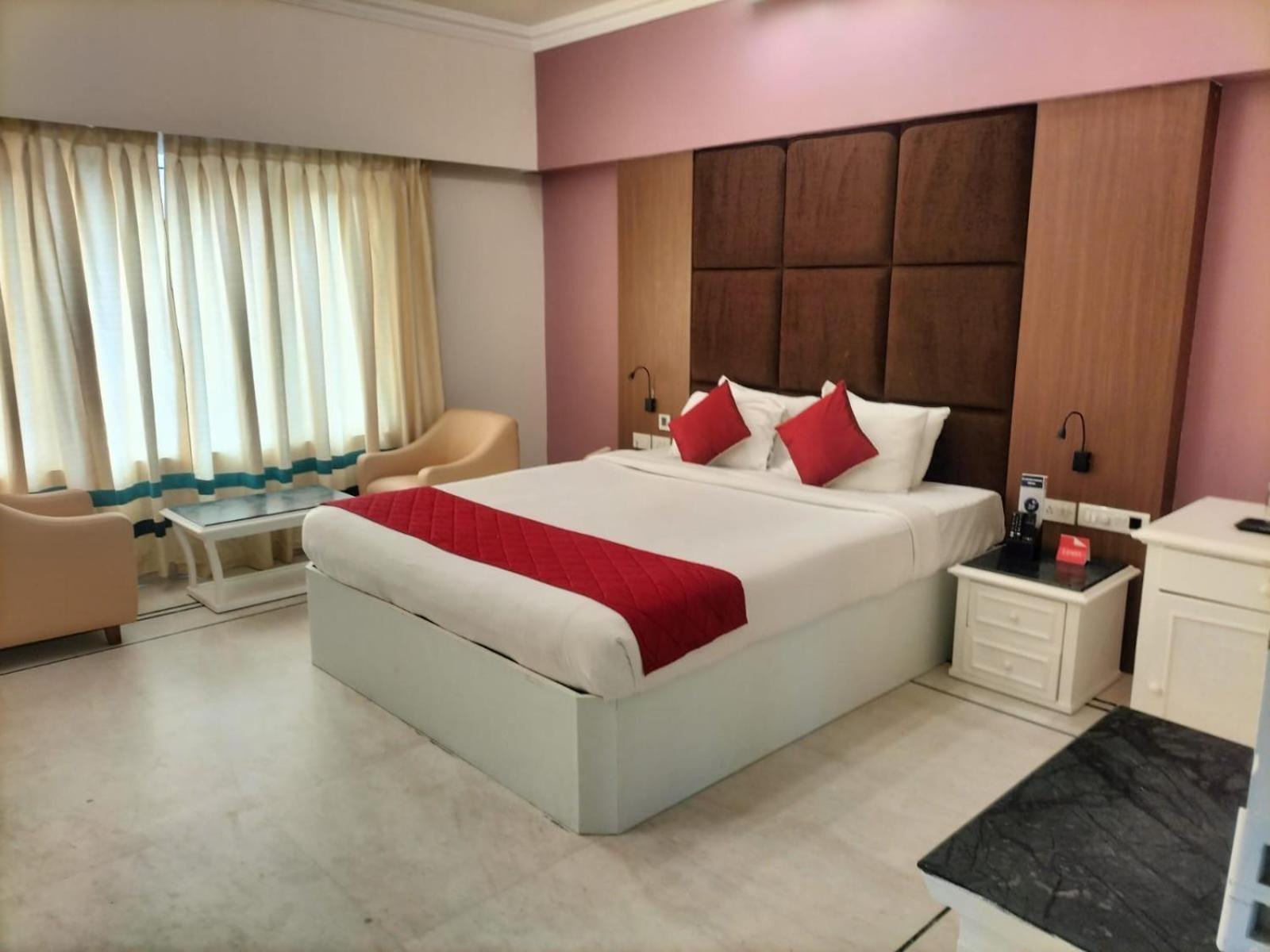 Zip By Spree Hotels Surabi International فيلوري المظهر الخارجي الصورة